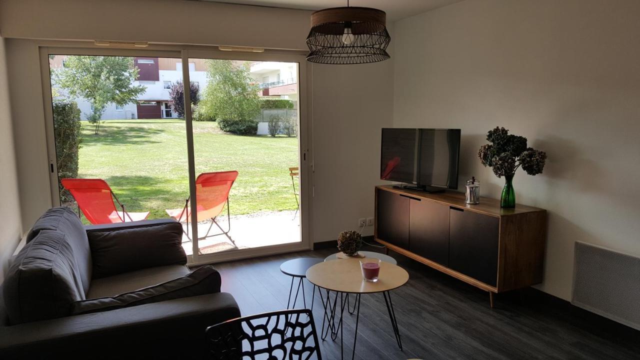 Charmant Studio Residence Avec Terrasse Jardin Au Centre De 瓦讷 外观 照片